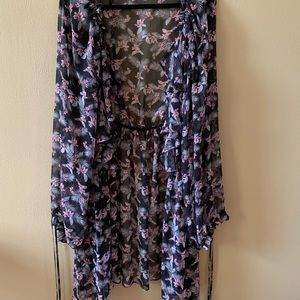 Victoria’s Secret Pink/White flower duster